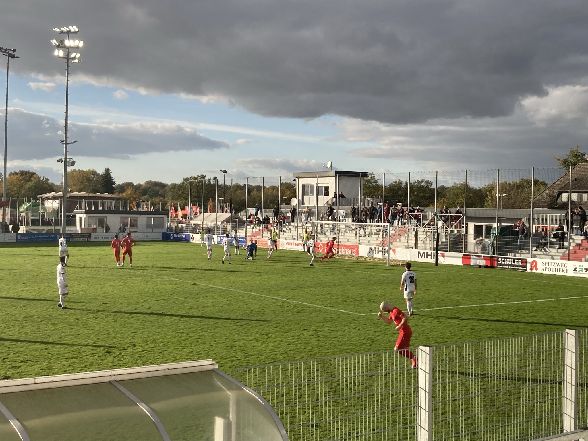 Ansicht des Dreieicher Sportparks während einer Spielszene