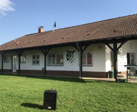 Ansicht des Vereinsheims des SV Neuhof